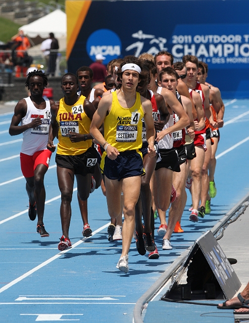 2011NCAASat-160.JPG - June 8-11, 2011; Des Moines, IA, USA; NCAA Division 1 Track and Field Championships.